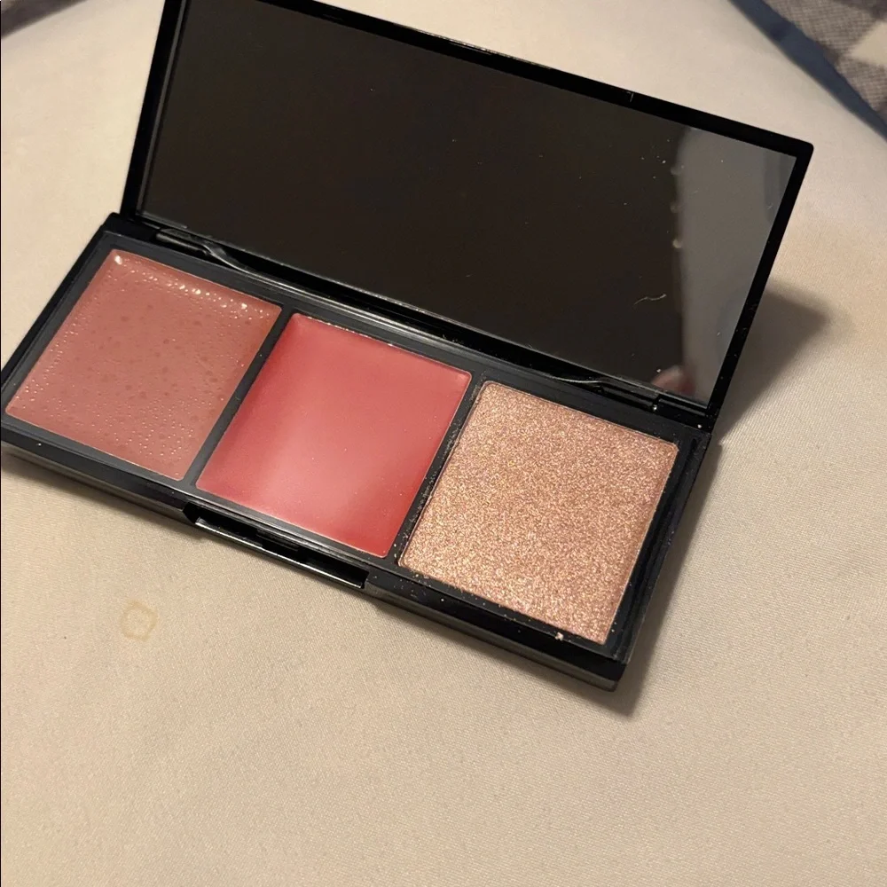 Laura Geller Made to Multitask Eye Lip Cheek Palette